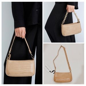 Zarina shoulder Handbag